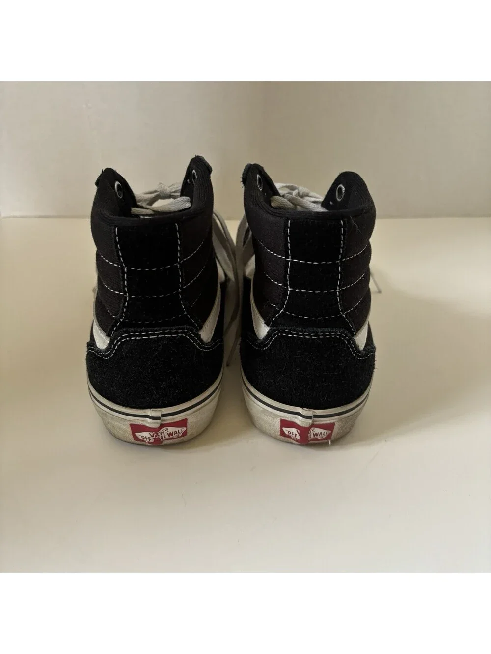 Vans Sk8-Hi Black White High Top Sneakers Mens 7 Classic Skate Shoes